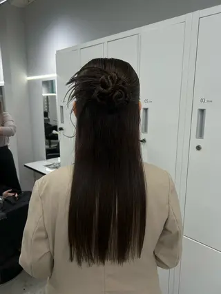 ヘアアレンジ GiseL さあや博多ハイトーンのヘアスタイル