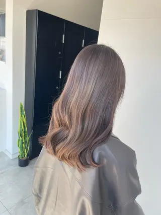 ロング 超透明感カラー🦋韓 国羽エクステ🪽🫧のヘアスタイル