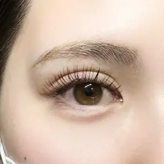 マツエク・マツパ FLOWATER EYELASH 板橋店所属・Momoka FLOWATER板橋のマツエク・マツパデザイン