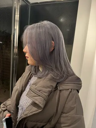 ミディアム カラー ヘアアレンジ mina 🌷のヘアスタイル