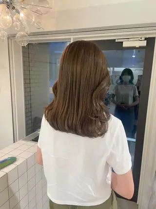 ミディアム カラー Koto🌿 ブリーチなしカラーのヘアスタイル