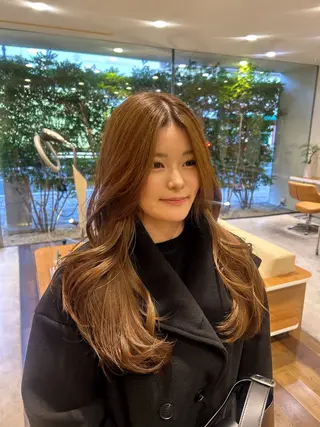 ロング 吉田 愛花のヘアスタイル