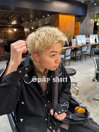 メンズ メンズパーマ特化 🌟Gakutoのヘアスタイル