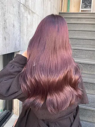 セミロング カラー ミヤザキ タクトのヘアスタイル