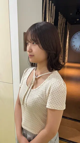 レイヤーカット/ 艶カラー/YUKAのヘアスタイル