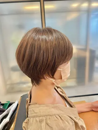 ショート シノハラ ガクト ショート/白髪ぼかしのヘアスタイル