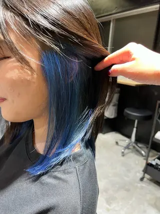 カラー 久永 菫のヘアスタイル