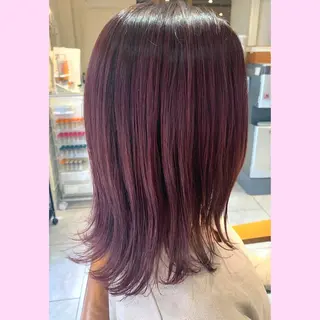 ミディアム カラー 浅沼 久瑠美のヘアスタイル