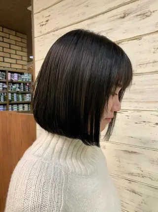 ミディアム カラー イワタ マハ/ minim hairのヘアスタイル