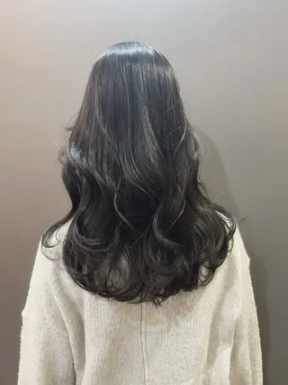 ロング カラー 中村 ひなたのヘアスタイル