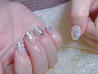 ネイル ネイルサロンエクラ 🫧Shizukaのネイルデザイン