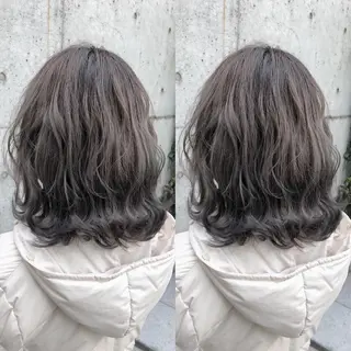 ロング カラー パーマ ヘアアレンジ メンズ キッズ ネイル マツエク・マツパ 💟Chloe原宿店 🩶ハイトーンのヘアスタイル