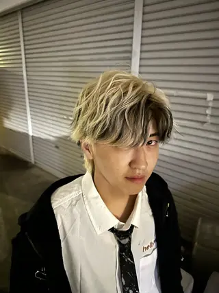 カラー メンズ 笹井 颯人のヘアスタイル