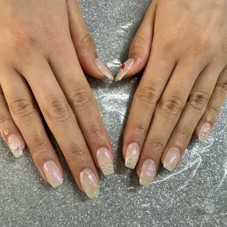 ネイル VIERU 🌈🎀💖のネイルデザイン