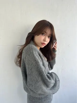 セミロング _WHITE 天神店のヘアスタイル