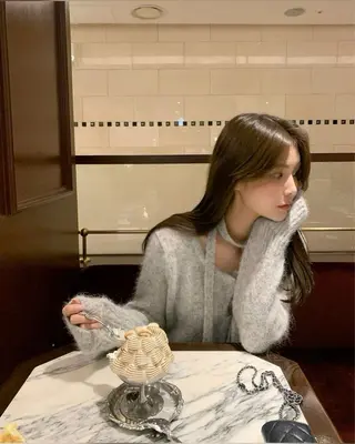 セミロング カラー 莉乃/縮毛矯正/髪質 改善/艶カラーのヘアスタイル