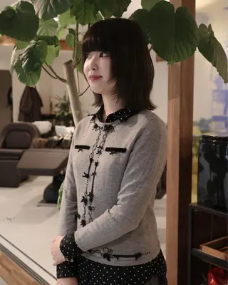 ミディアム (𝐡)𝐰𝐢𝐦 𝐲𝐮𝐧𝐚のヘアスタイル