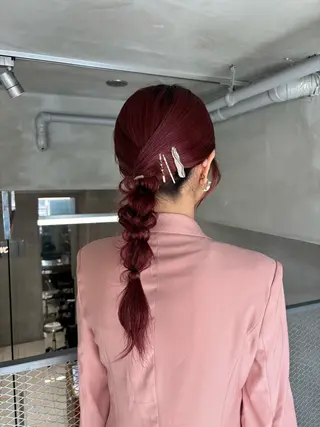 ヘアアレンジ 🧸ミルクティー／ 顔周りレイヤー/ミクのヘアスタイル