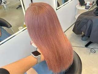 セミロング カラー QUON.伊勢崎店所属・ブリーチ＆ハイトーン 歌 心のヘアスタイル