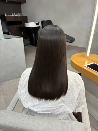 セミロング 碓氷 梨乃のヘアスタイル