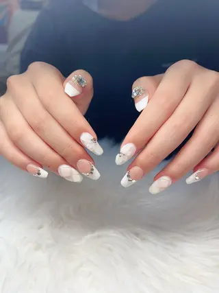 ネイル 💜MIYA nail川崎店のネイルデザイン