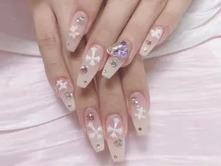 ネイル ジョリ kasumi🌹💅のネイルデザイン