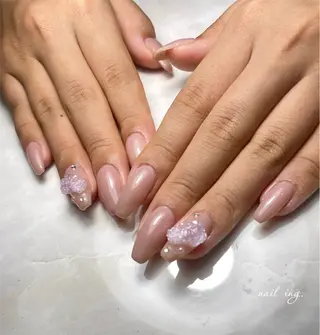 ネイル ｉｎｇ .のネイルデザイン