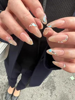 ロング カラー ヘアアレンジ キッズ ネイル マツエク・マツパ アイブロウ 福田 加奈のネイルデザイン