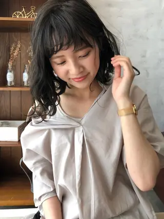 ミディアム カラー 榎園 由美のヘアスタイル