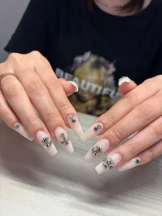 ネイル I P'ink nail salon所属・I pinknail 韓国風·持ち込み専門のネイルデザイン