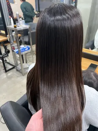 ロング siun.シウン　京都駅前所属・木下 旬起のヘアスタイル