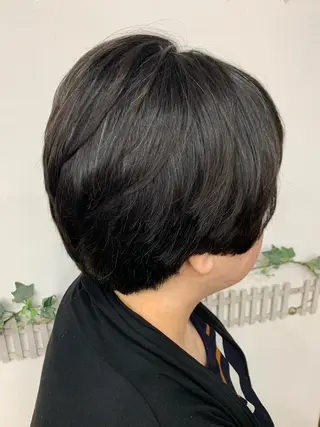 ショート 安藤 まどかのヘアスタイル