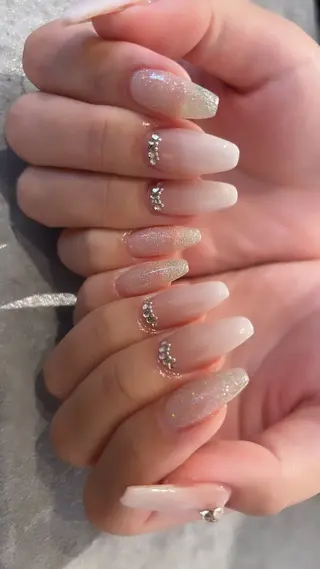 ネイル Mignon所属・Mignon 、のネイルデザイン