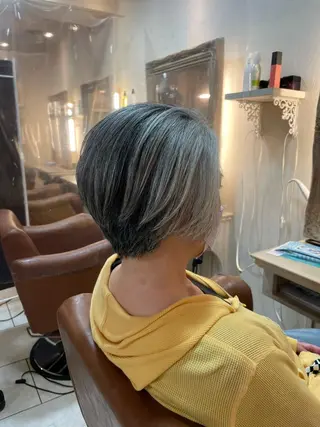 ショート 前平 友慈のヘアスタイル