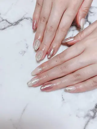 セミロング ネイル 石原 夕華のネイルデザイン