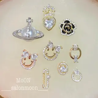 ネイル MoON...❤︎ MeGuのネイルデザイン