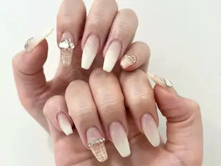 ネイル 金田 純香のネイルデザイン