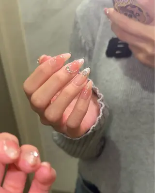 ネイル UnFLAIR 麻布十番店🧸NAOのネイルデザイン