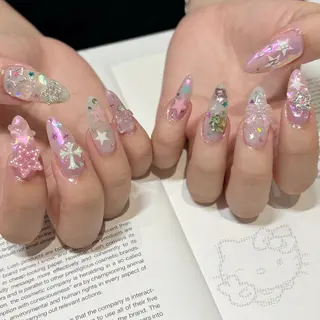 ネイル BONNIE所属・BONNIE MIKIのネイルデザイン