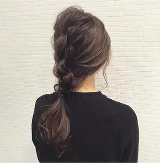 ロング カラー ヘアアレンジ icie所属・大阪ヴィーガンサロン KANAKOのヘアスタイル