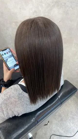 ミディアム カラー 荒川 桃花のヘアスタイル
