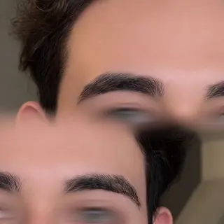 メンズ アイブロウ 杉本 奈々美のヘアスタイル