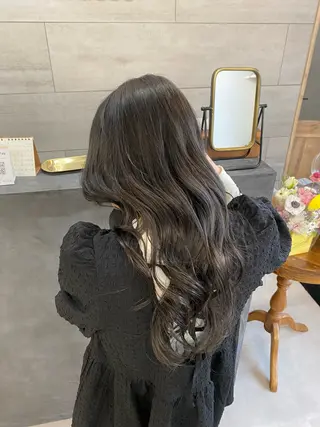 ロング アンドレヘアデザイン所属・出田 未来のヘアスタイル