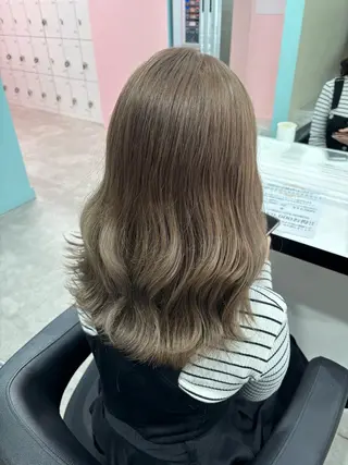 ロング 艶髪ハイトーンカラー 渋谷🎀ririkaのヘアスタイル