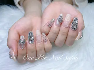 ネイル One Plus Nail Salonのネイルデザイン