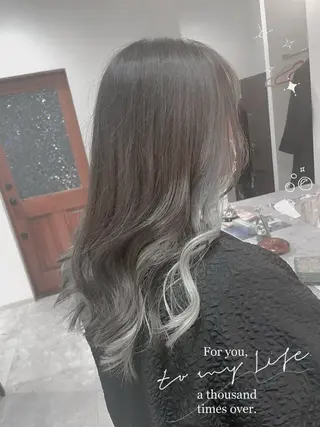 ロング no4ナチュラル戸祭所属・山越 美裕樹のヘアスタイル