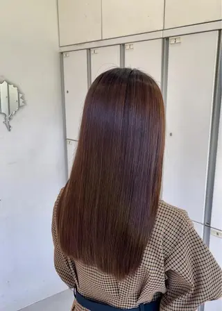 ロング メンズバレイヤージュ 斉藤春のヘアスタイル