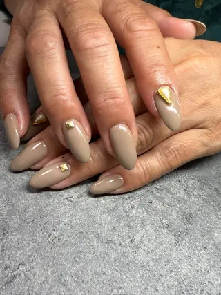 セミロング C&C シーアンドシーのネイルデザイン