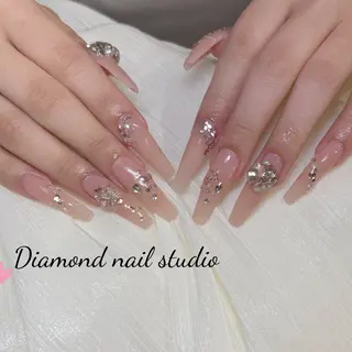 ネイル Ena 🧸のネイルデザイン