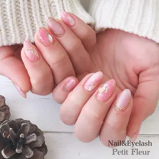 ネイル Petit Fleur所属・青柳 亜梨奈のマツエク・マツパデザイン